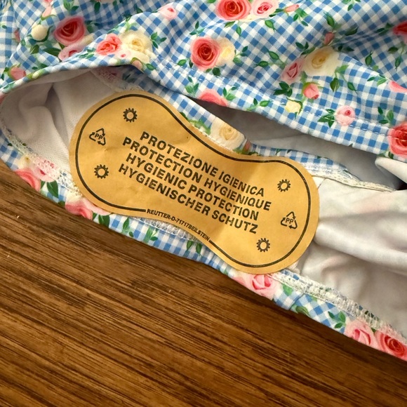 NWT - Belsira Rosie Roses Halter Swimsuit - Picture 7 of 11